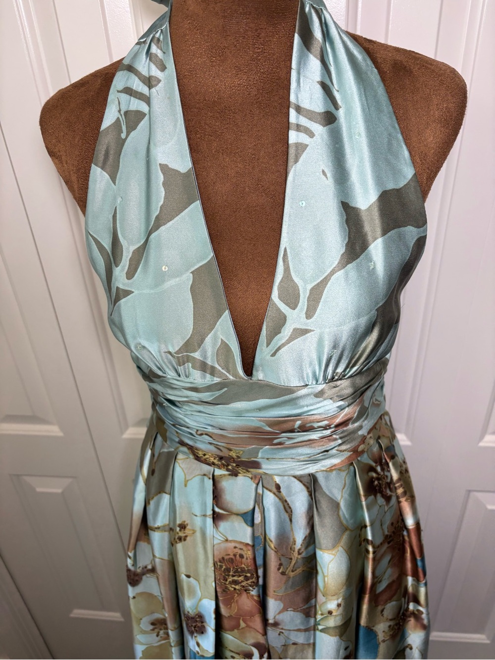 Vtg Y2K Adrianna Papell 100% Silk Halter Dress Watercolor Floral Sequin Size 4 - Picture 6 of 14